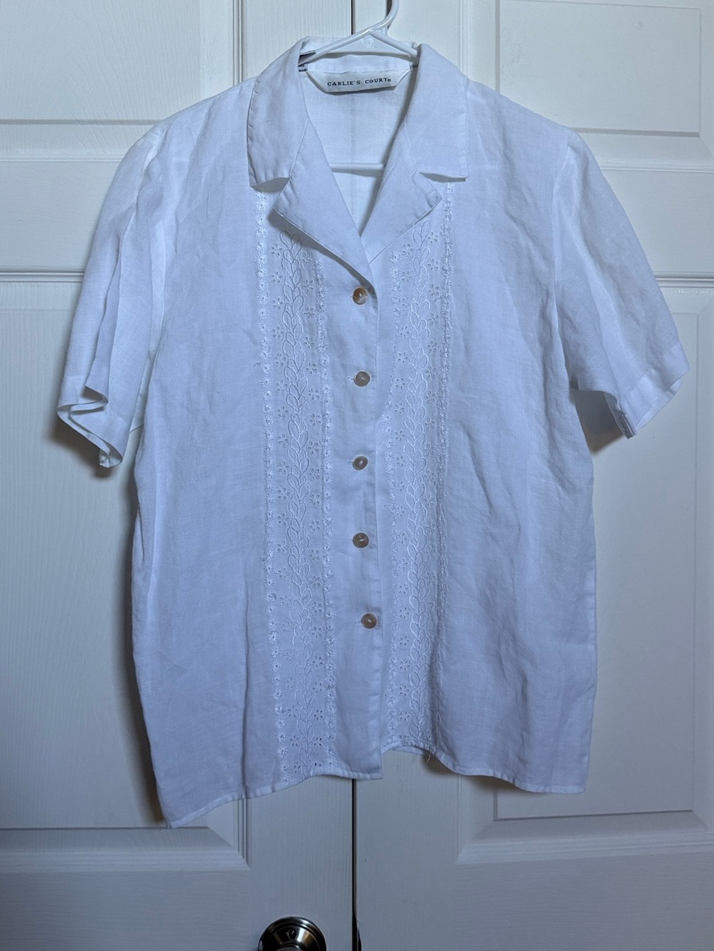 Carlie’s Court White 100% Linen Embroidered Button Front Blouse Women’s XL